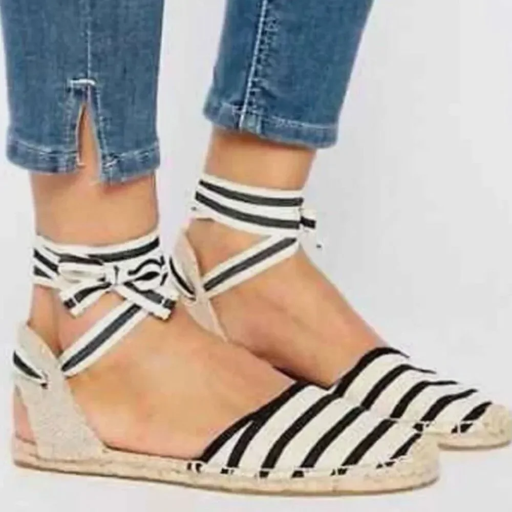 SOLUDOS | Striped Lace Up Canvas Espadrilles Flats Navy Natural Cream | Size 7